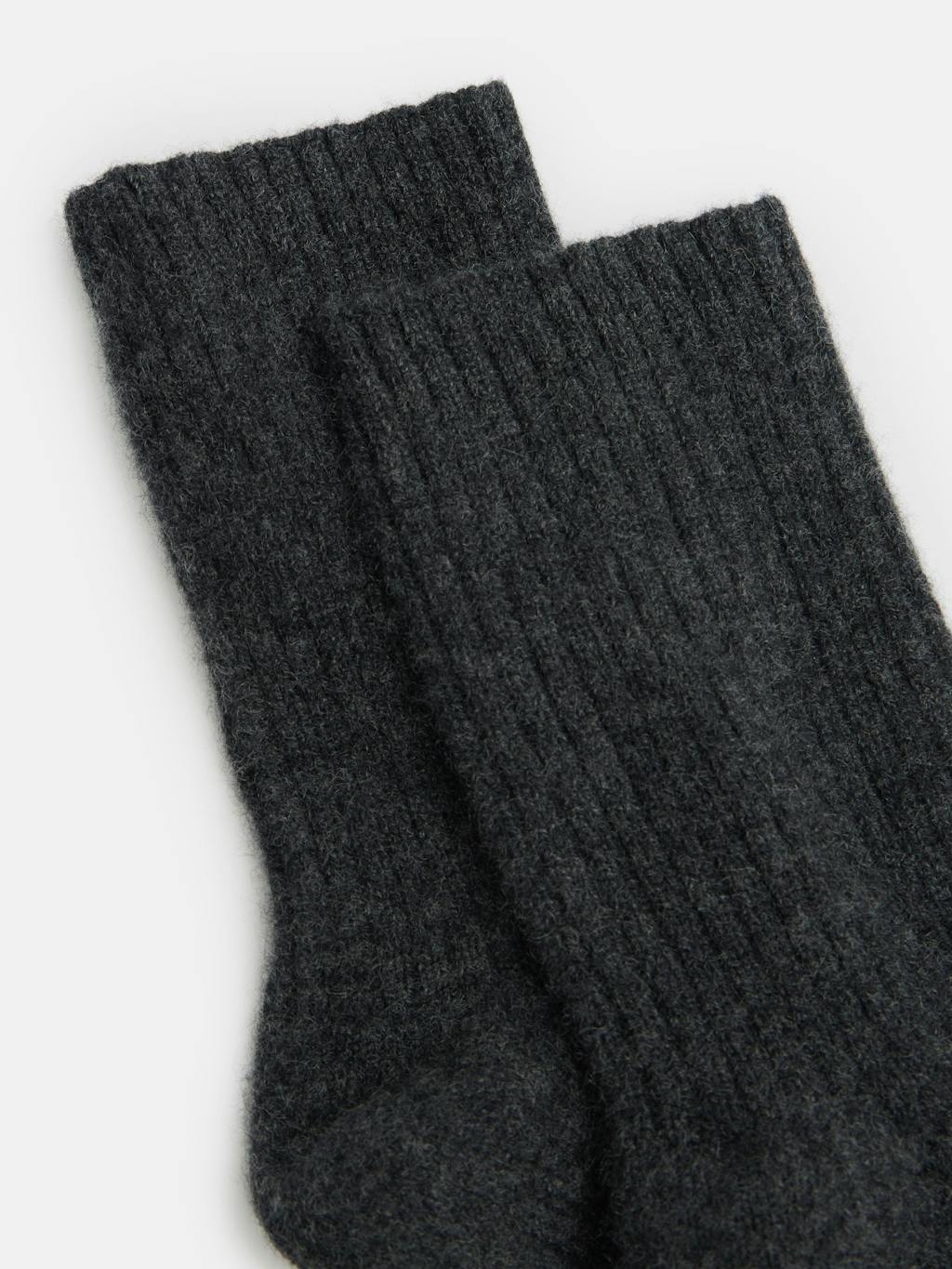 012282-2806-02 Cashmere Socks