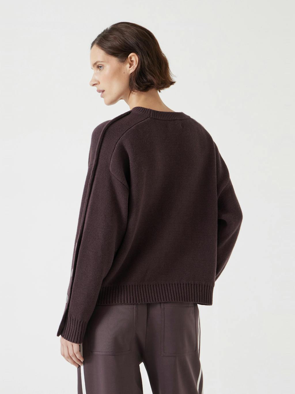 012556-1308-03 Popper Sleeve Crew Knitted Jumper