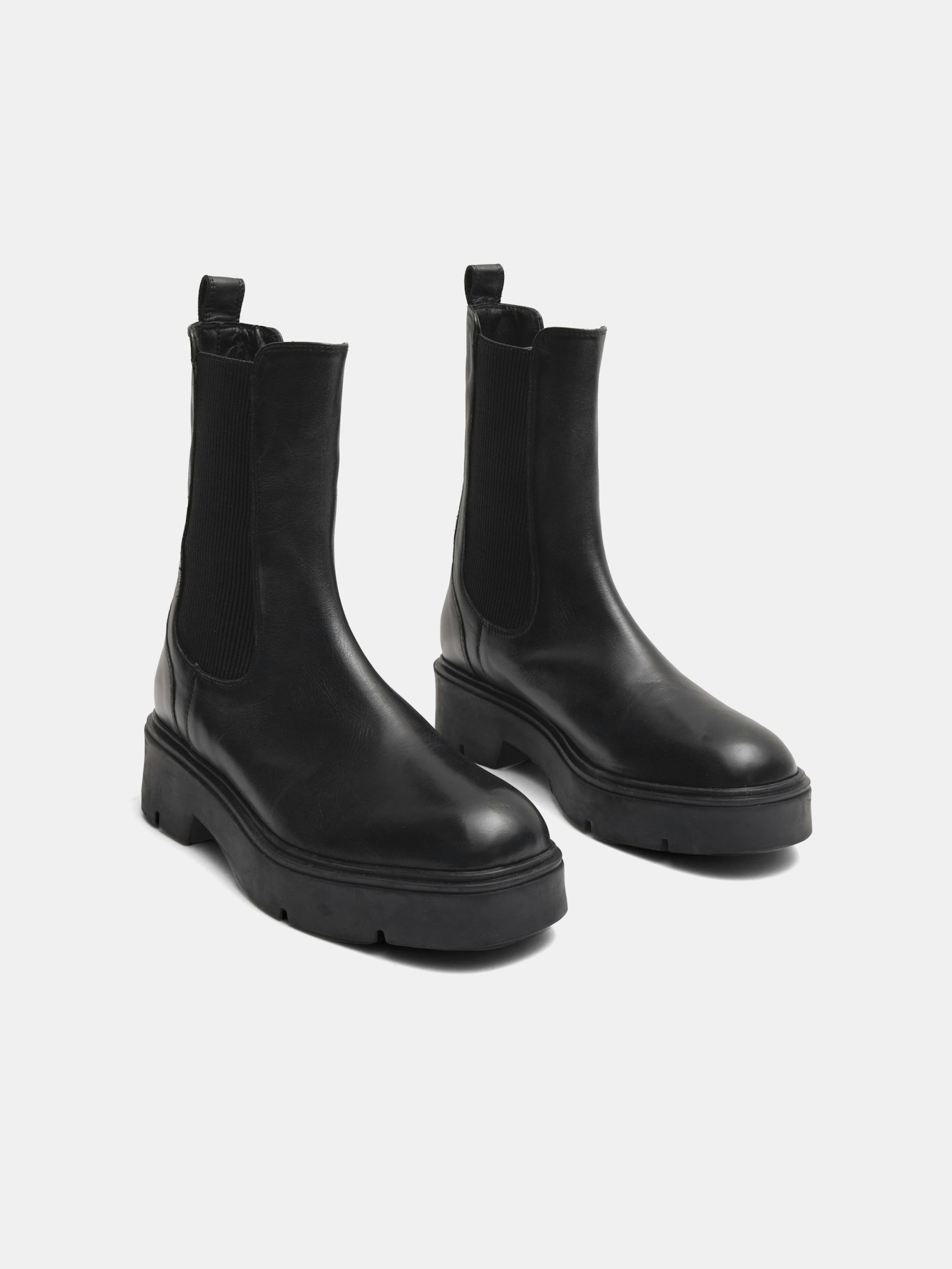 011947-0456-03 Chunky Leather Chelsea Boots