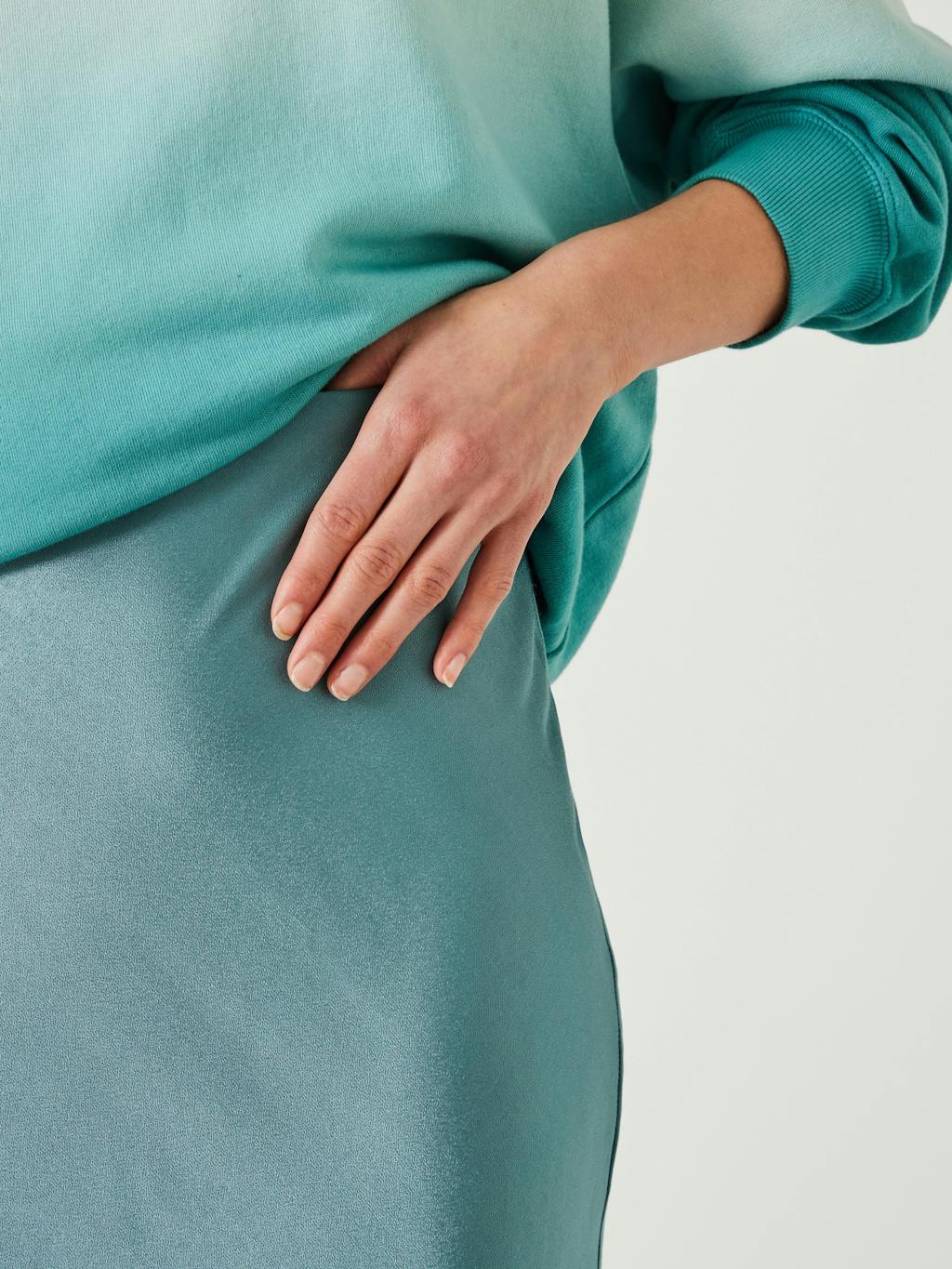 011523-1777-04 Allie Satin Skirt