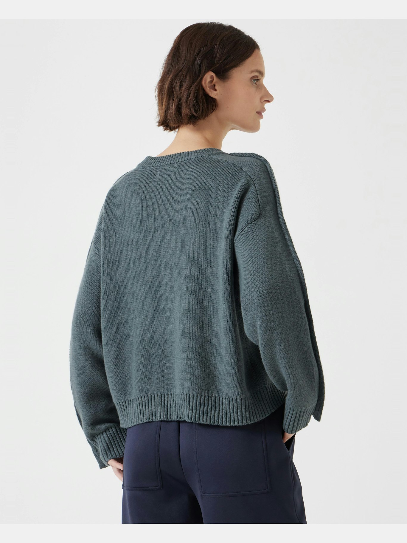 012556-1833-03 Popper Sleeve Crew Knitted Jumper