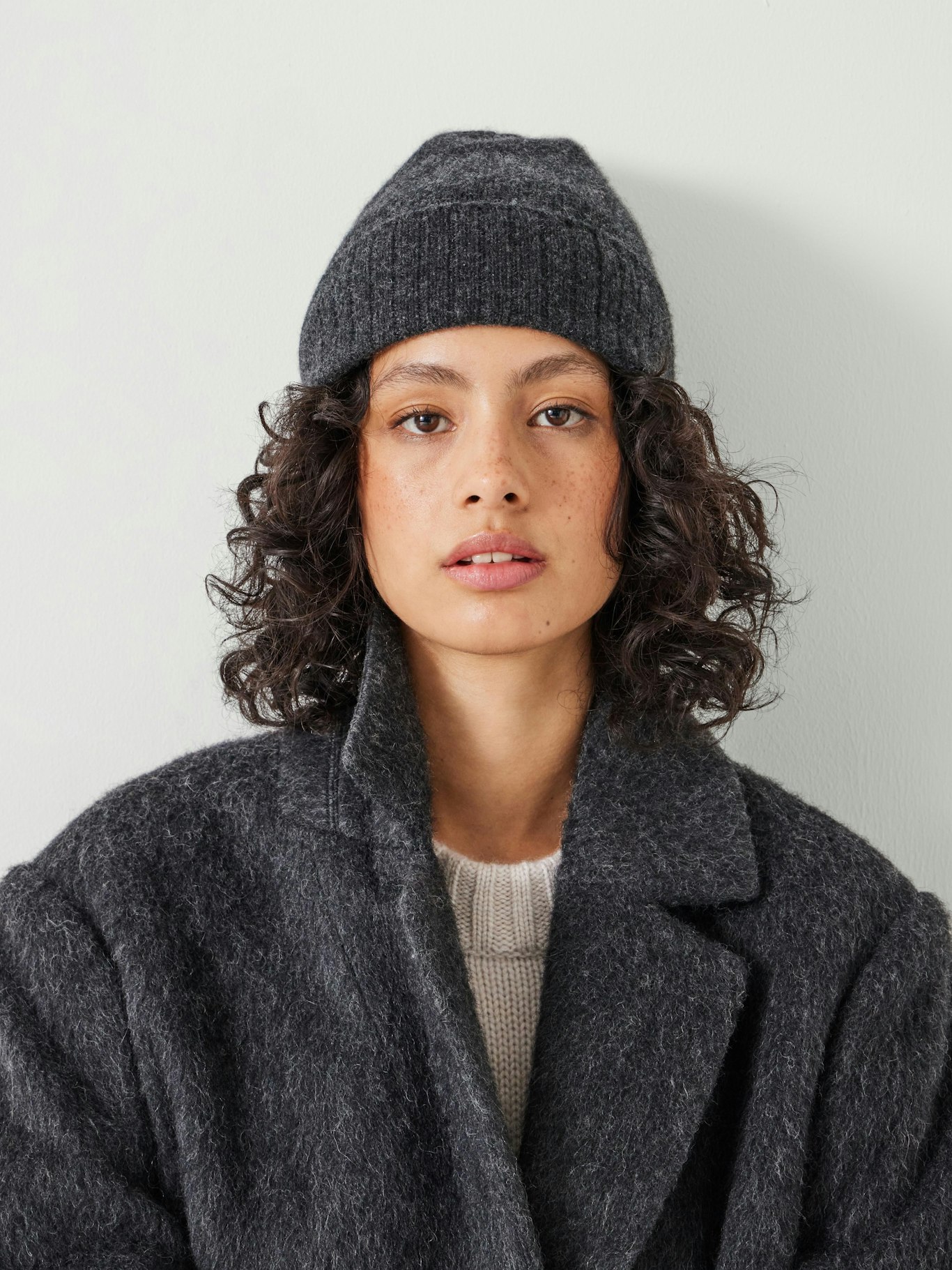 012266-2806-02 Cashmere Beanie