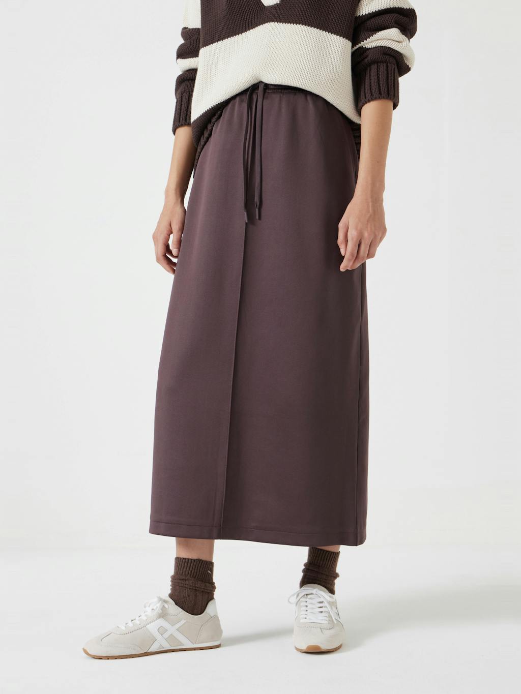 012256-1308-02 Harrison Pintuck Jersey Skirt