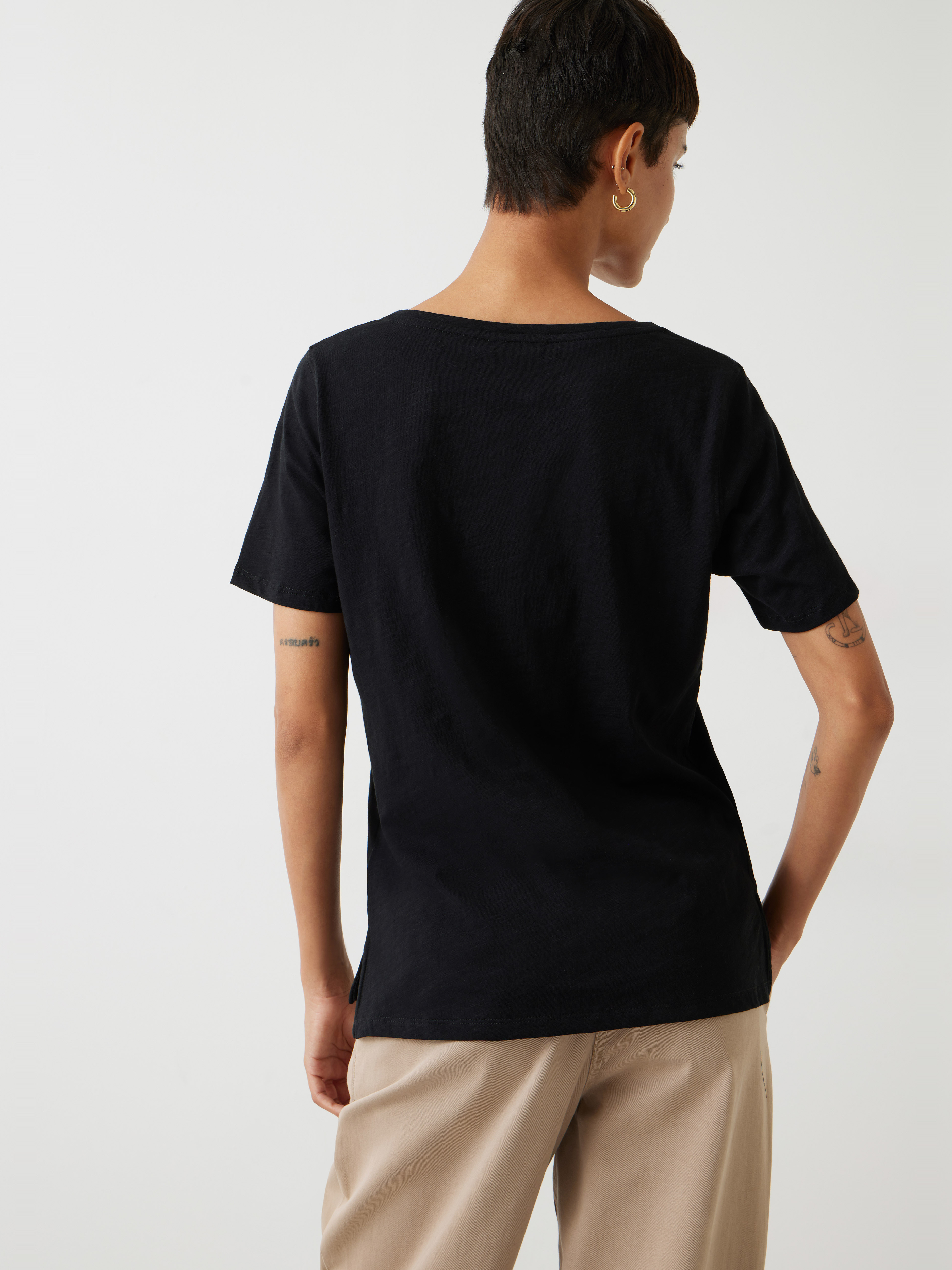 Kali Cotton Slub V-Neck T-Shirt