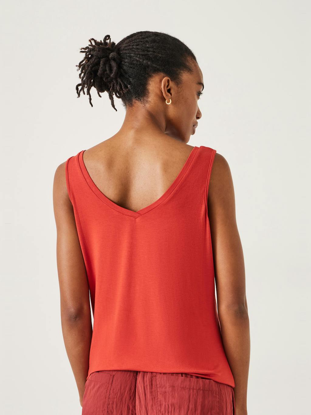 005892-3220-03 Sally V-Neck Jersey Vest Top