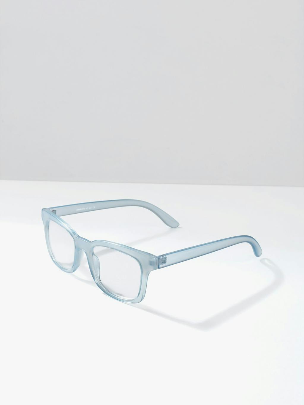 002709-1640-03 Thorberg Shawn Reading Glasses (Ballad Blue)