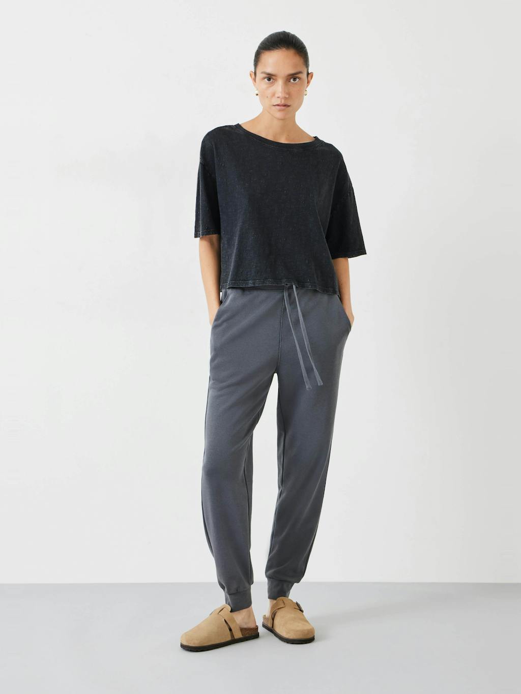 000766-1669-01 Theia Slim Joggers