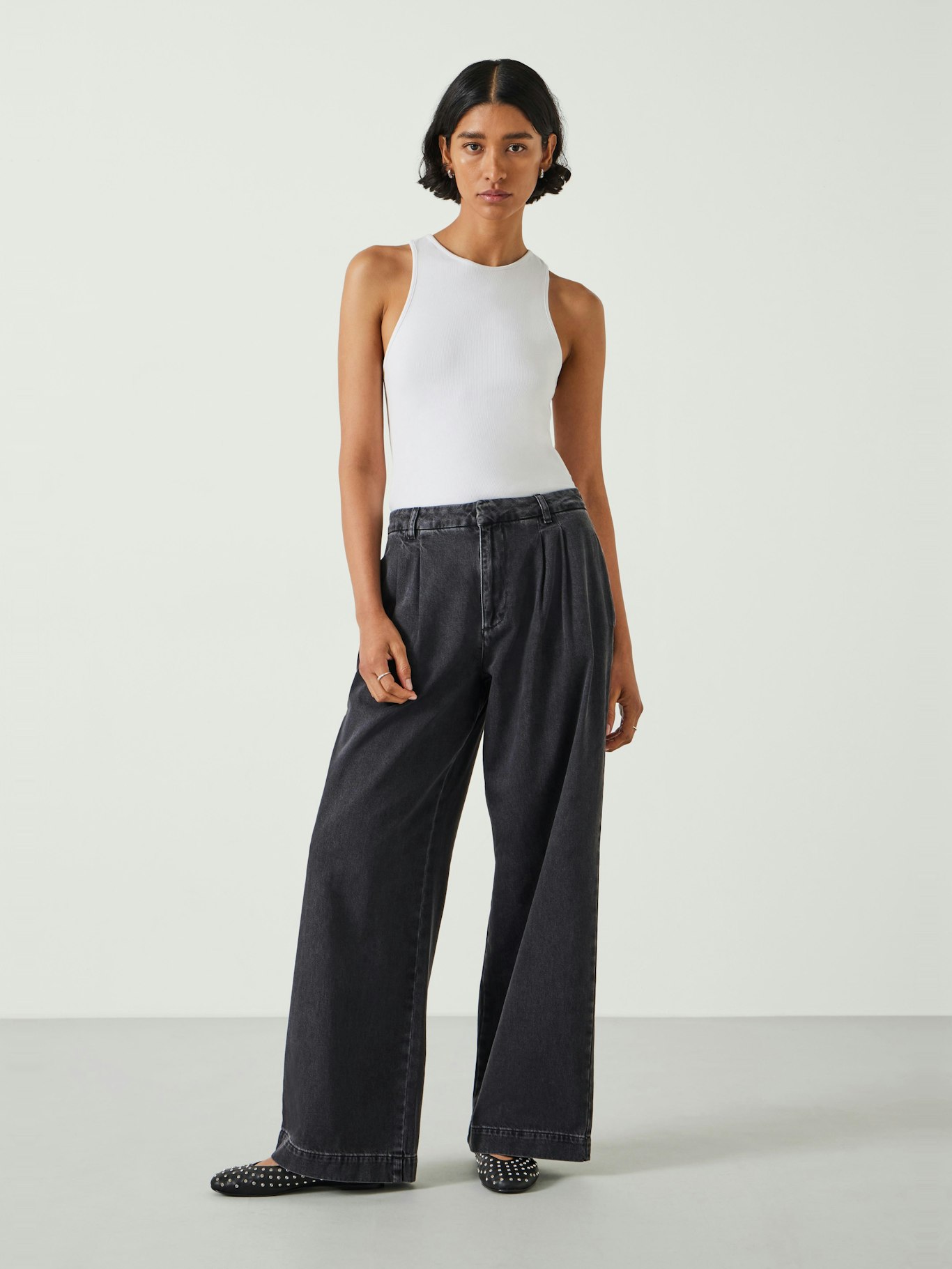 009054-2826-01 Lya Pleated Wide Leg Jeans