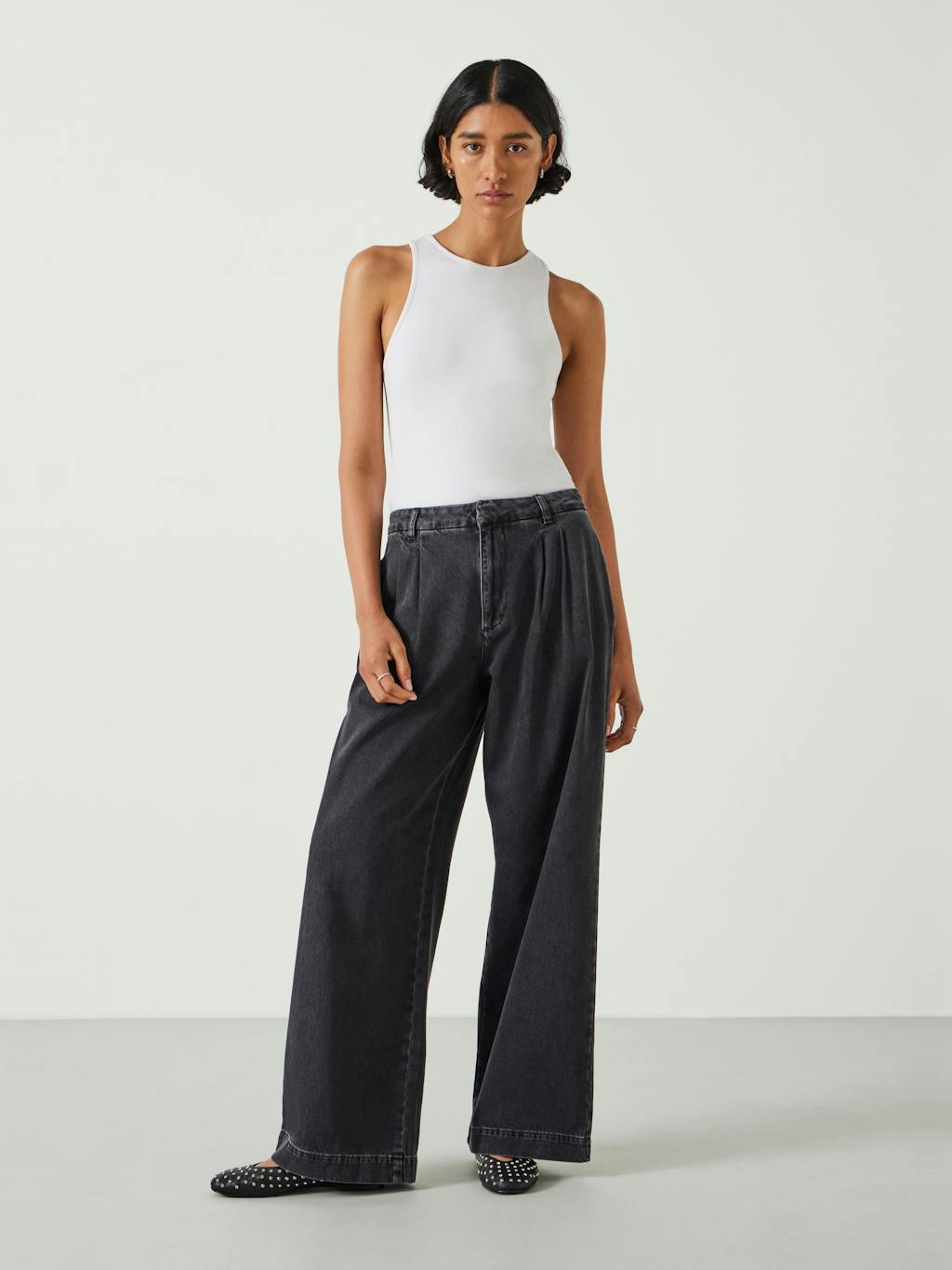 009054-2826-01 Lya Pleated Wide Leg Jeans