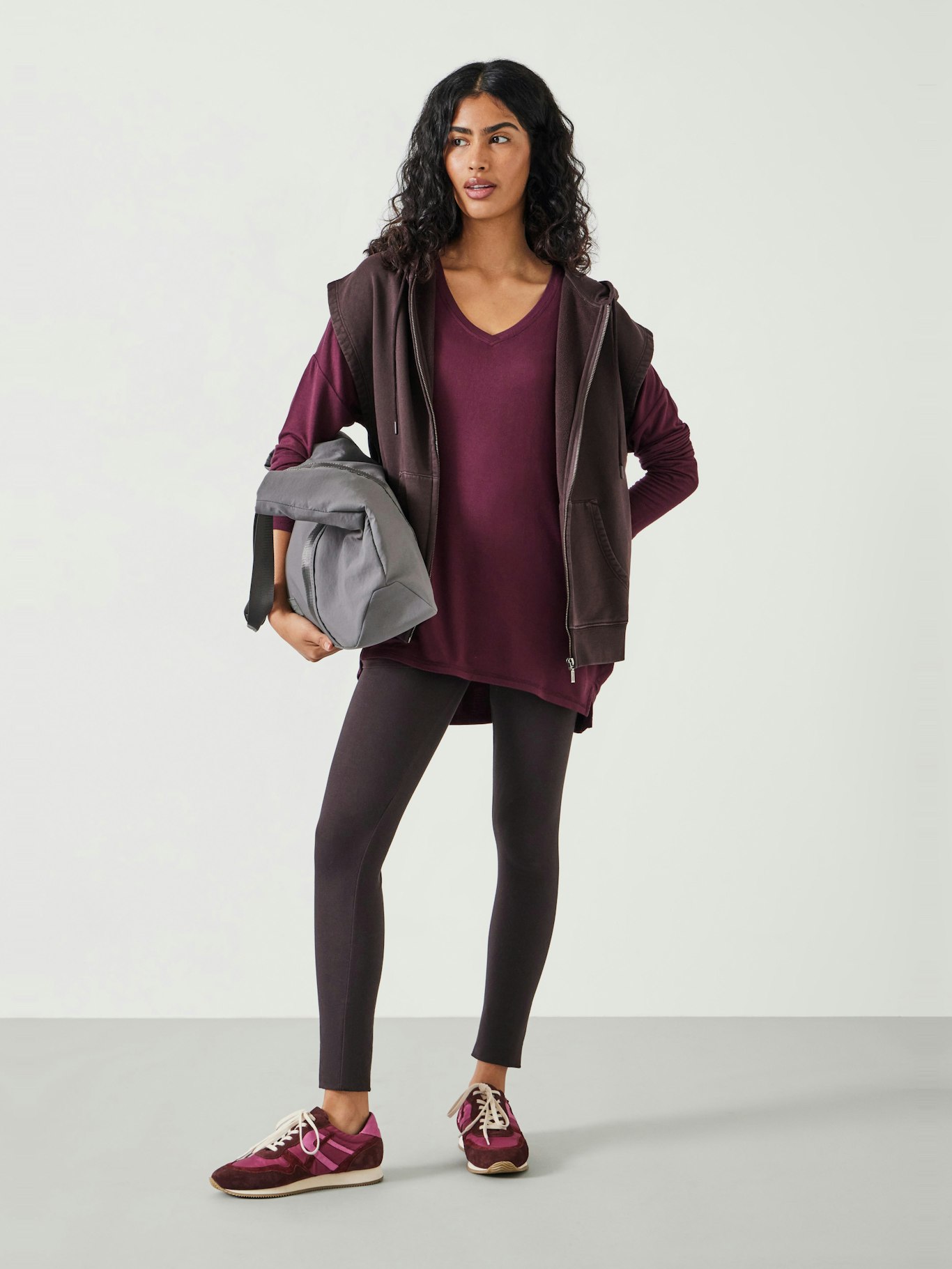 006528-0676-01 Essential Leggings