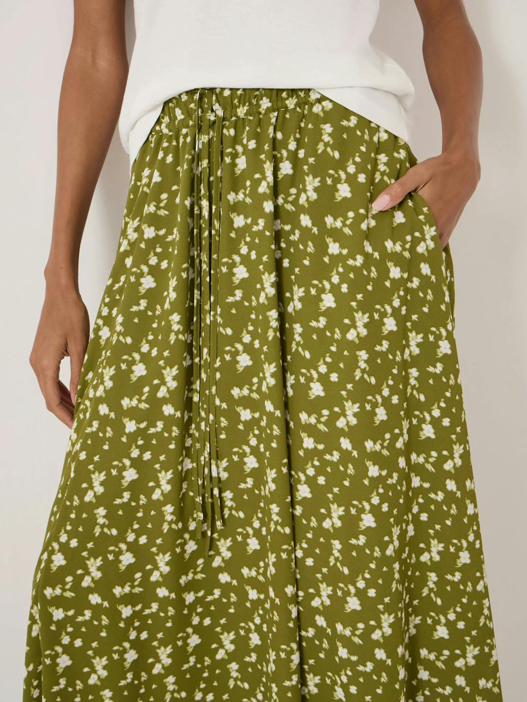 014297-4897-04.jpg Kaia Chiffon Hanky Hem Skirt