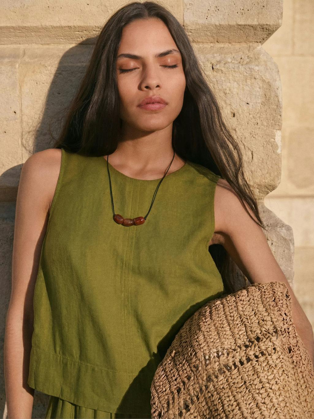 013339-2253-10 Vera Linen Blend Shell Top