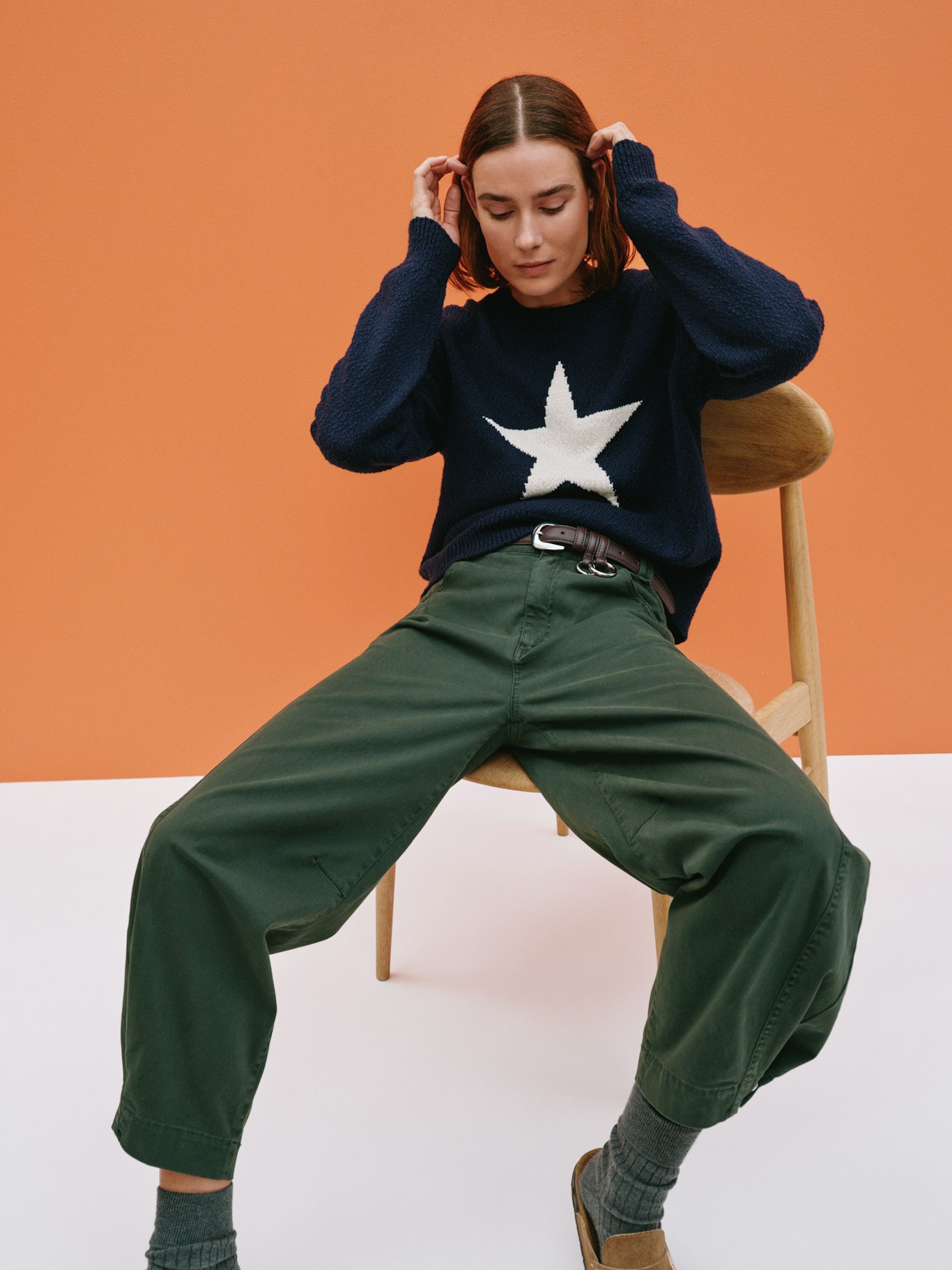 014711-1658-10 Hallie Crew Neck Star Graphic Jumper