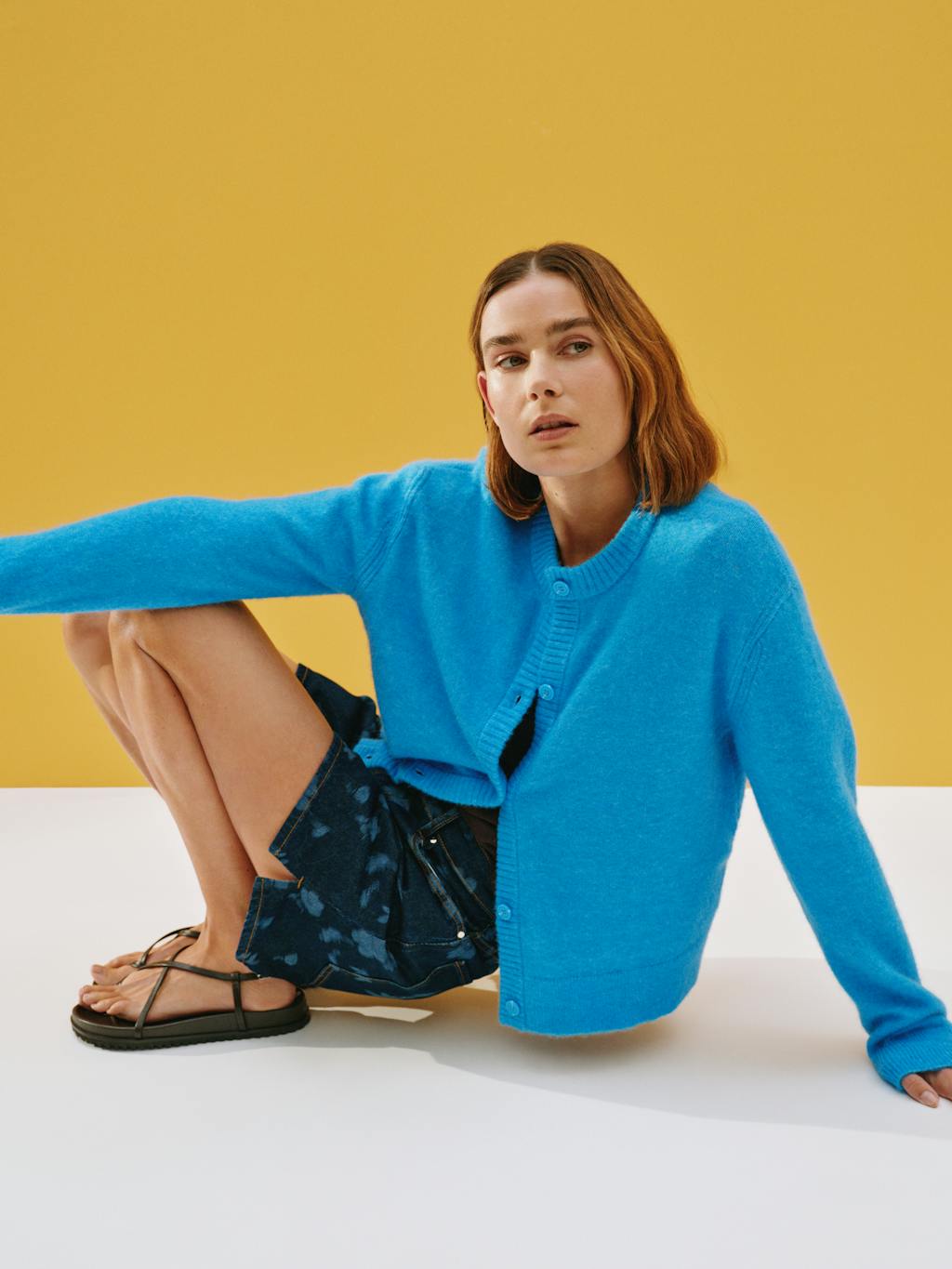 013752-1749-10 Juni Crew Neck Wool Blend Cardigan