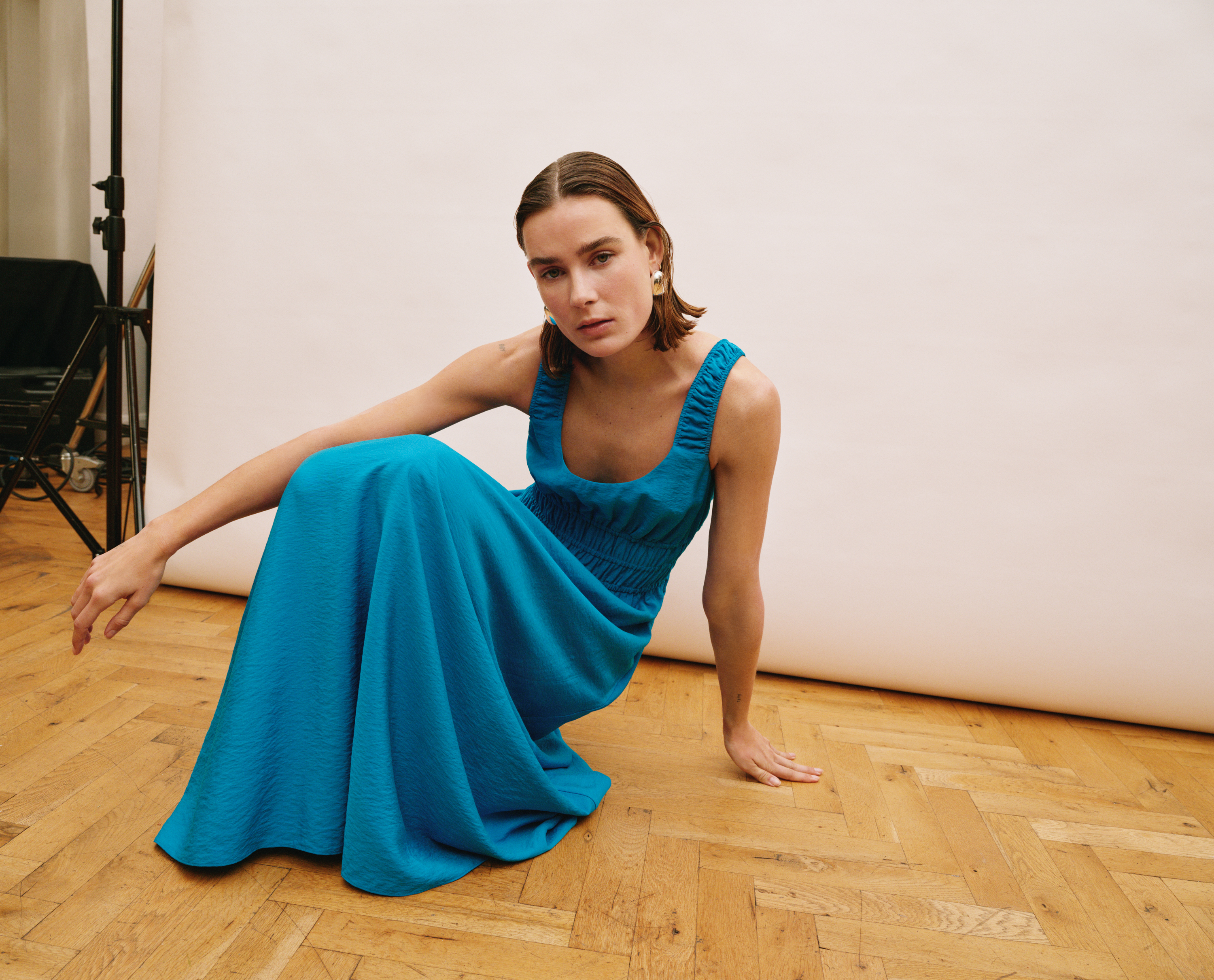 Air Flow Gathered Straps Midi Dress