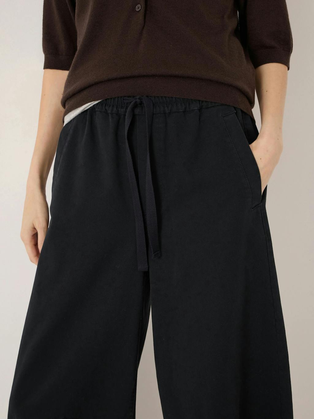 014410-0532-04.jpg Rina Pull On Barrel Leg Trousers