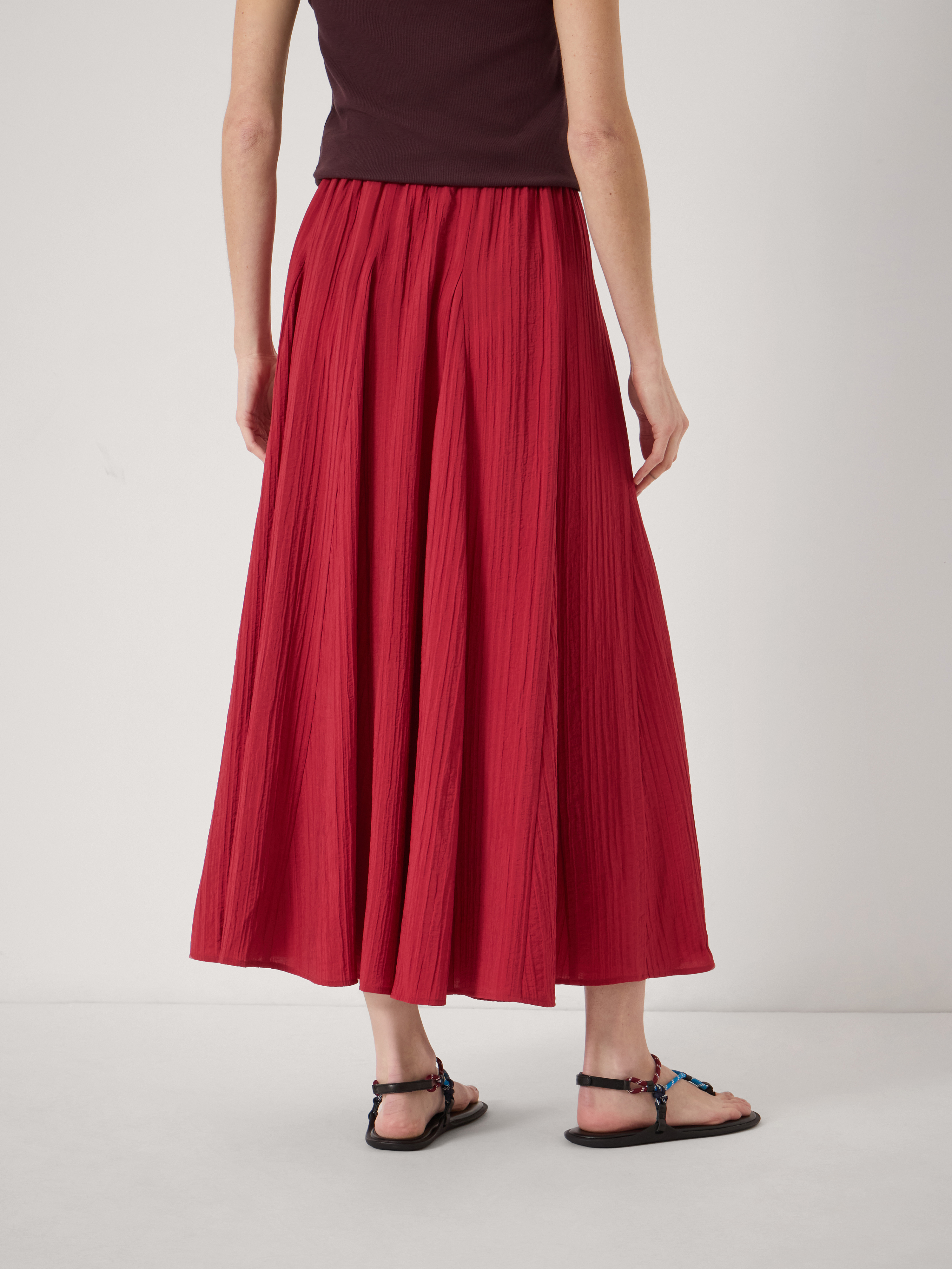 Mavi Godet Crinkle Midi Skirt | Ruby Red | hush