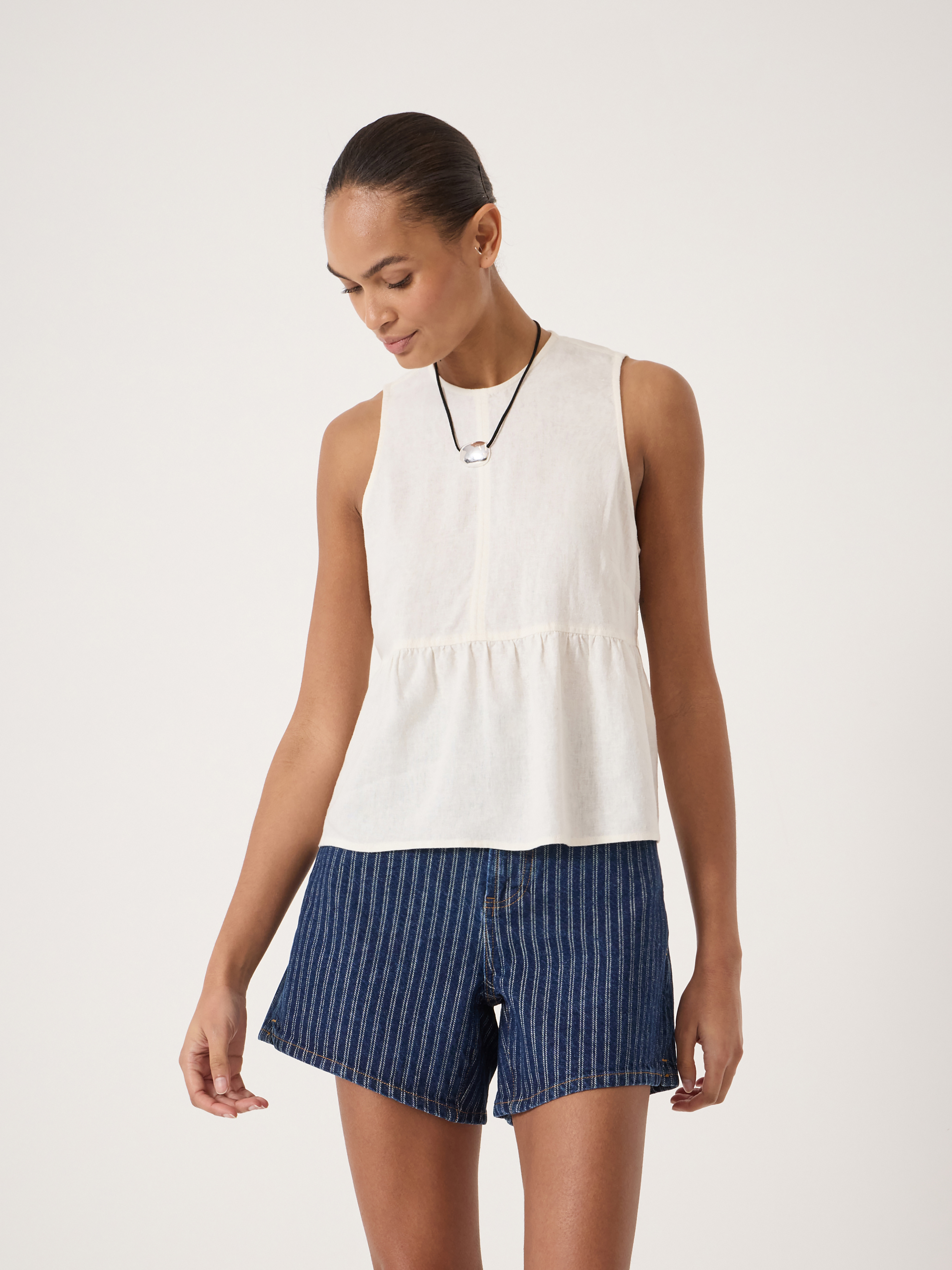 Nomie Sleeveless Linen Blend Peplum Top - White | Hush
