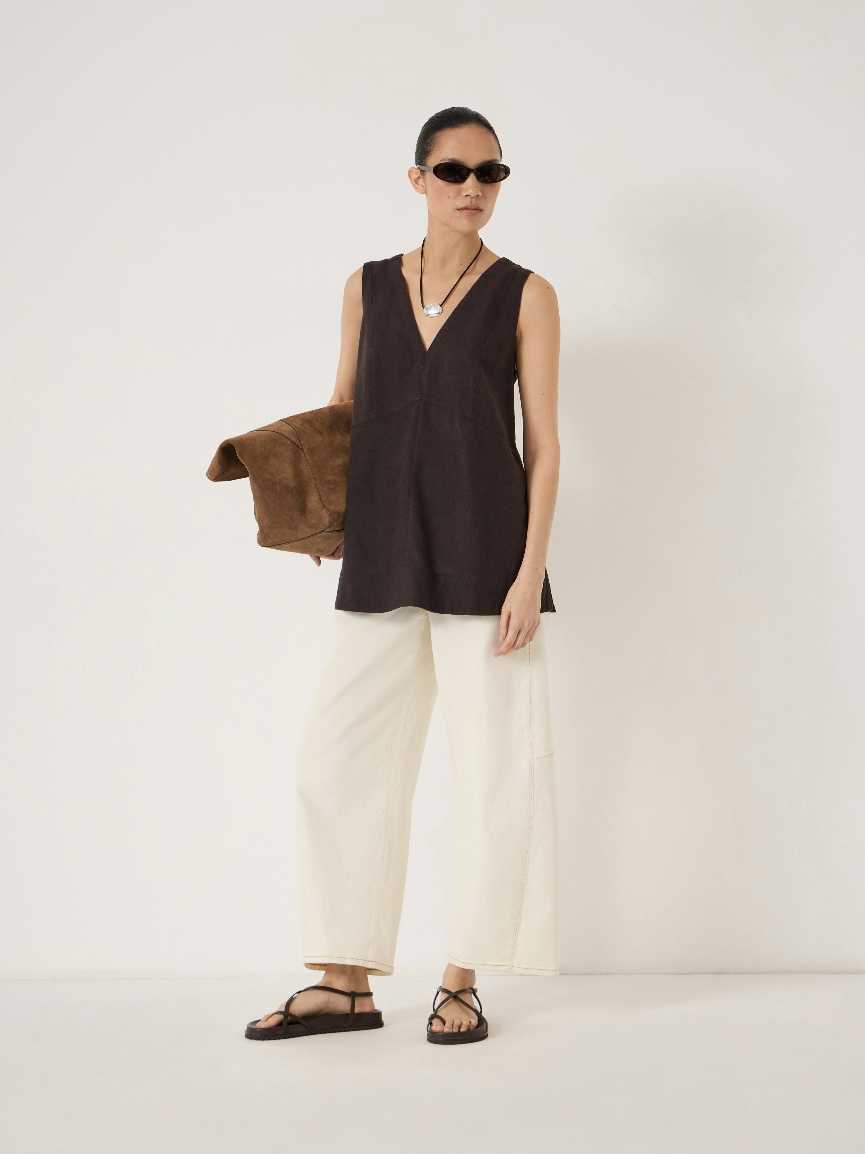 Rach Shell Rach V Neck Linen Blend Shell Top - Dark Brown | Hush
