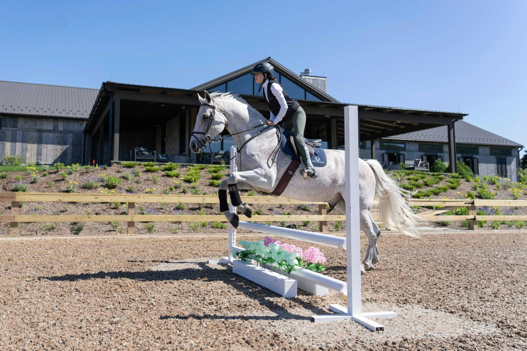 Silo Ridge offers a training program for members to learn and improve their horse-riding skills.