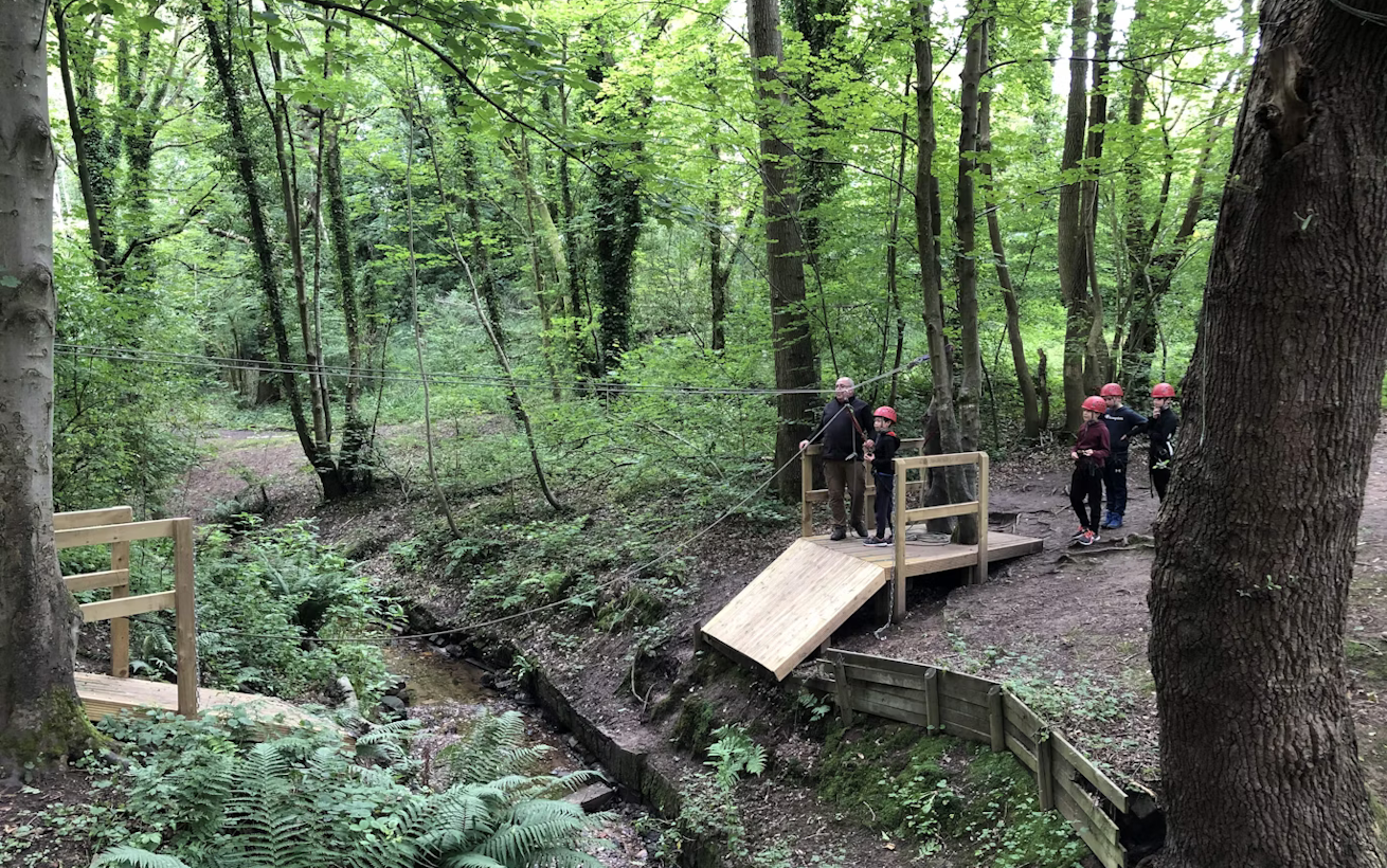 Barnstondale Background