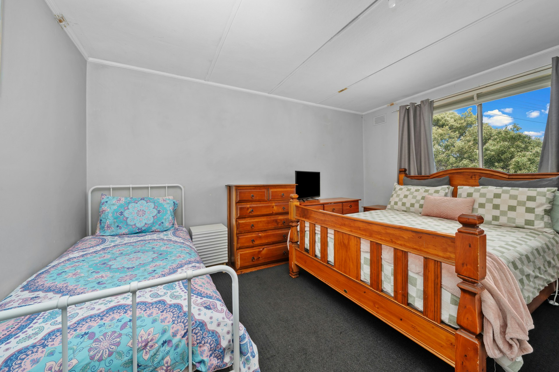 bed