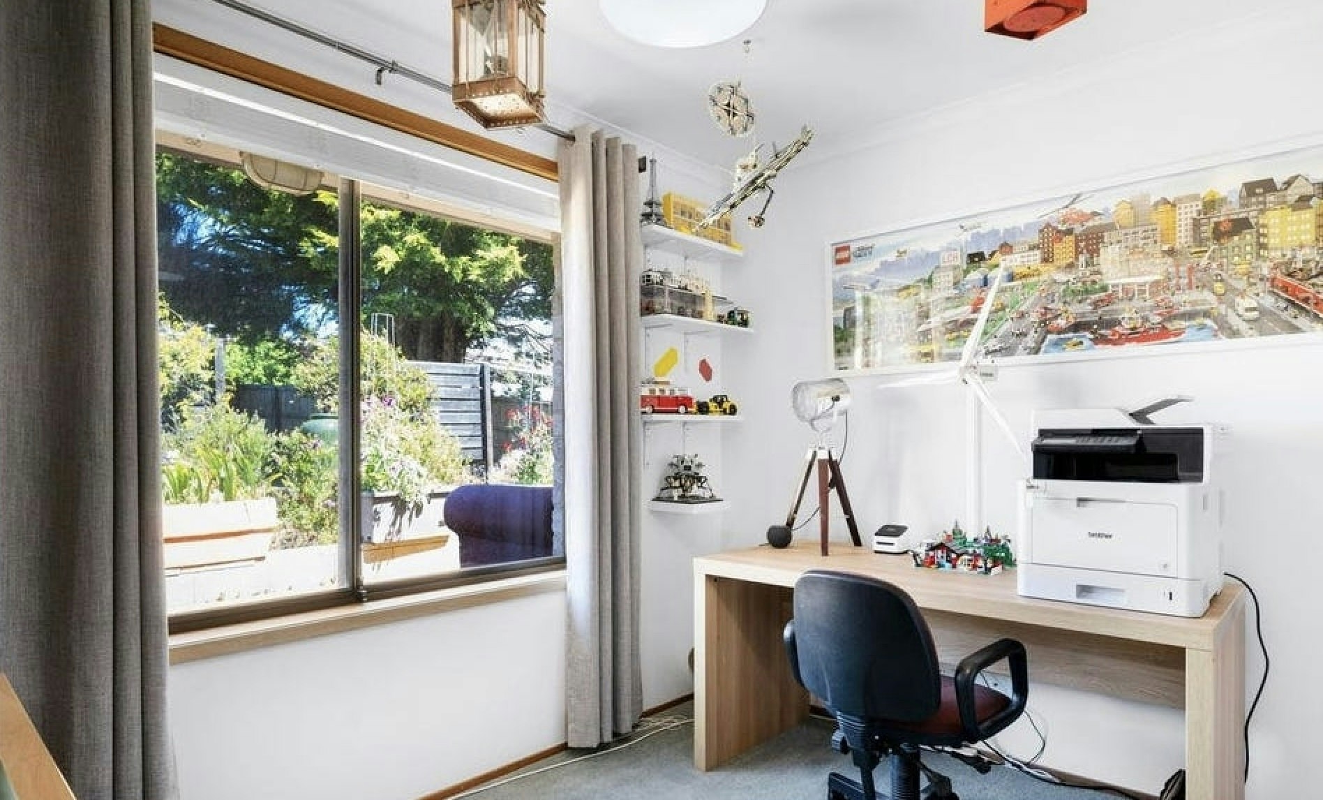 desk
