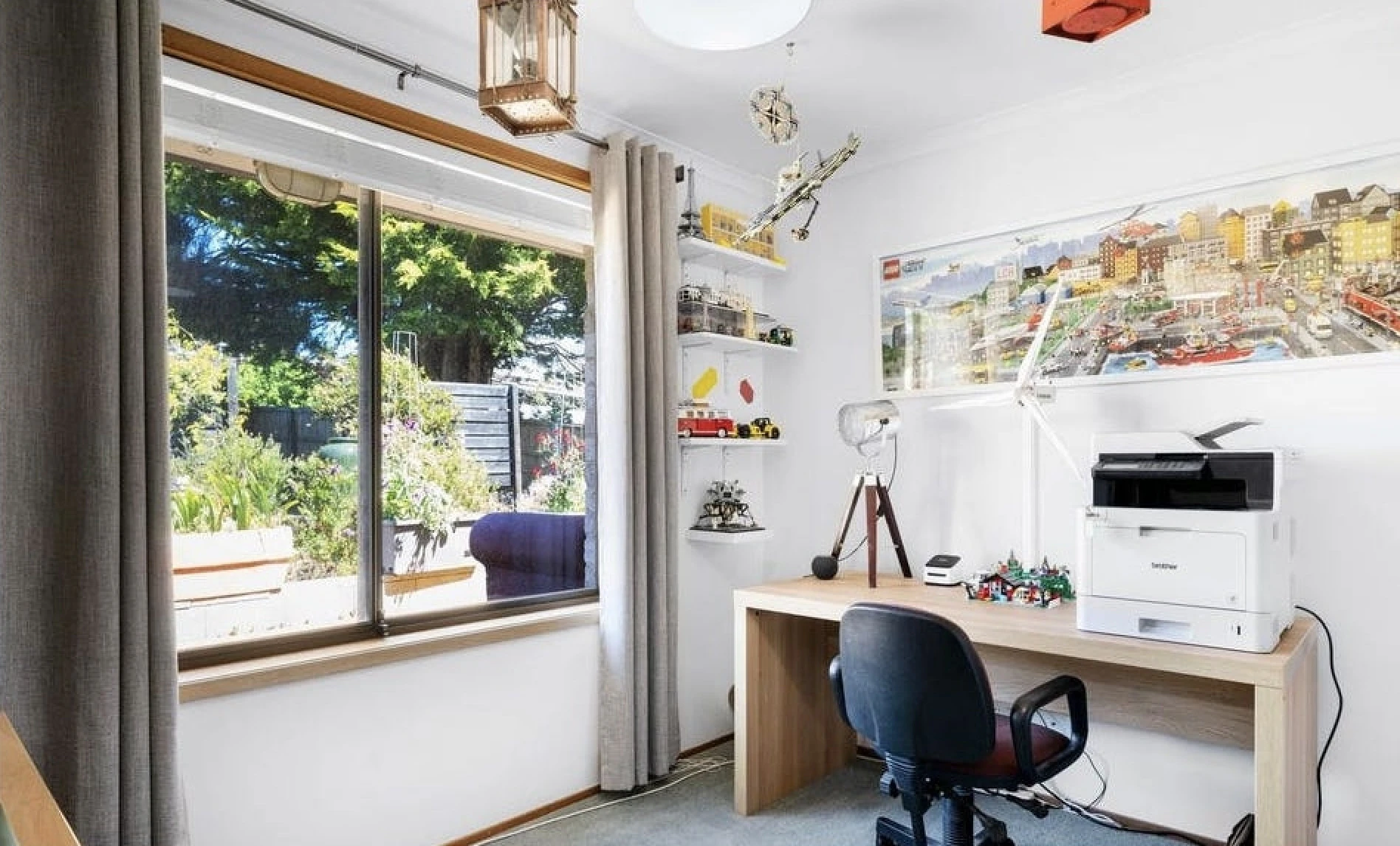 desk