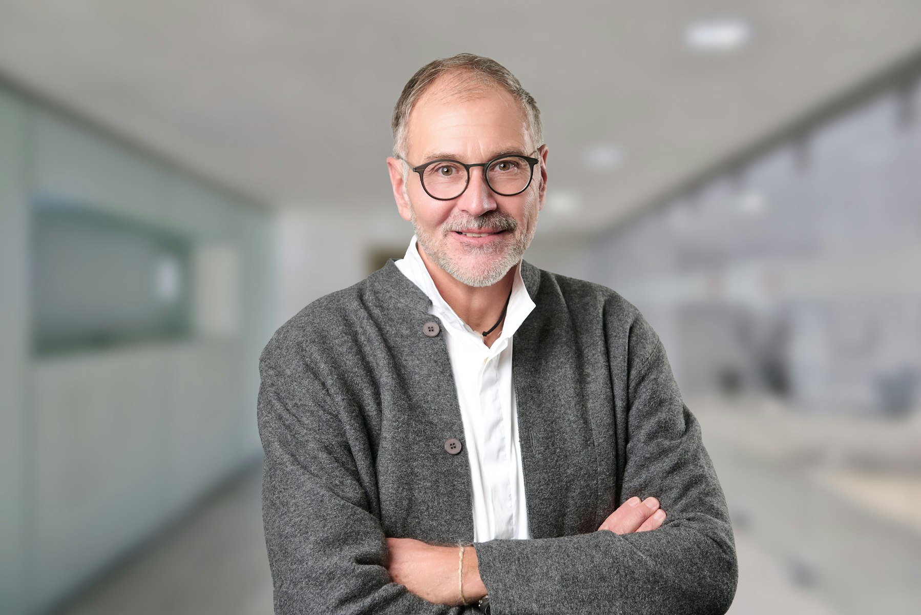 Portrait Bernhard Schweizer Hwz