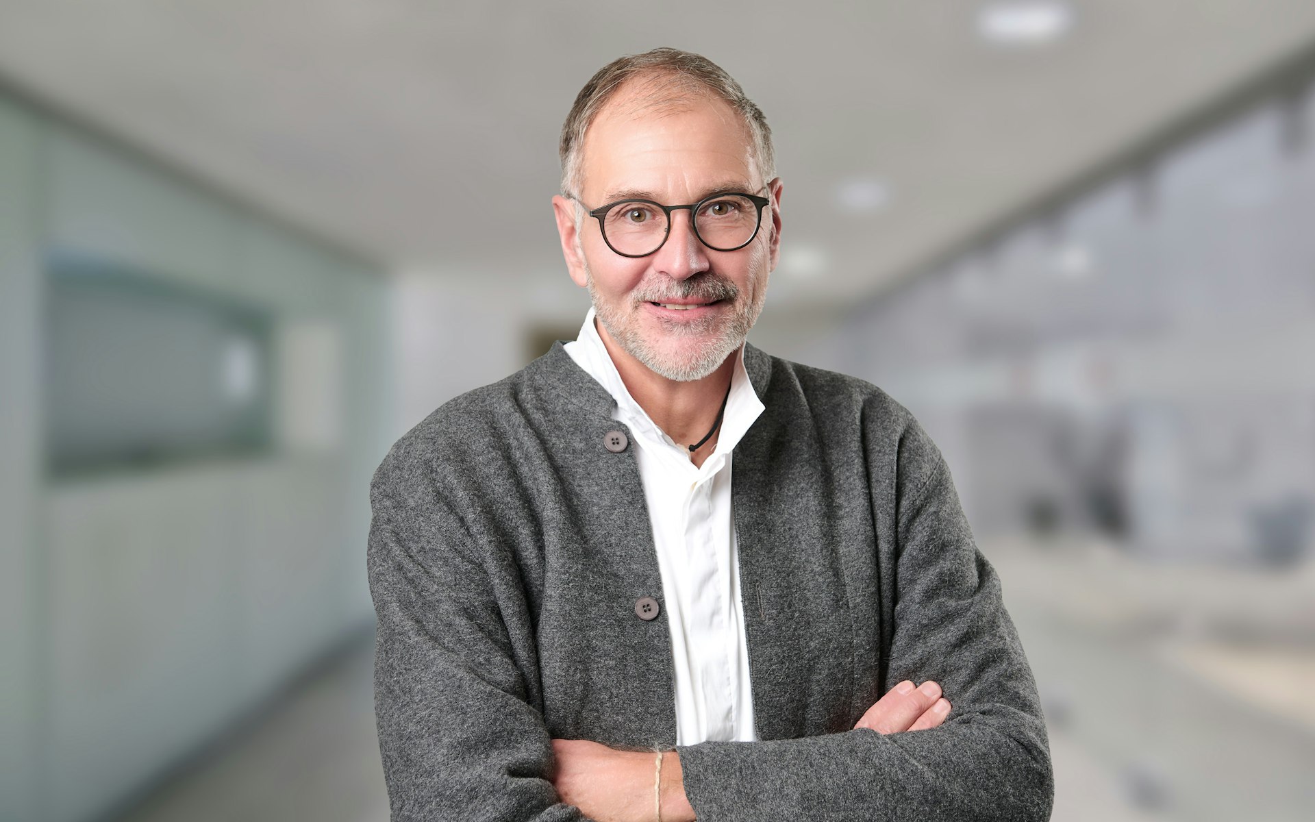 Portrait Bernhard Schweizer Hwz