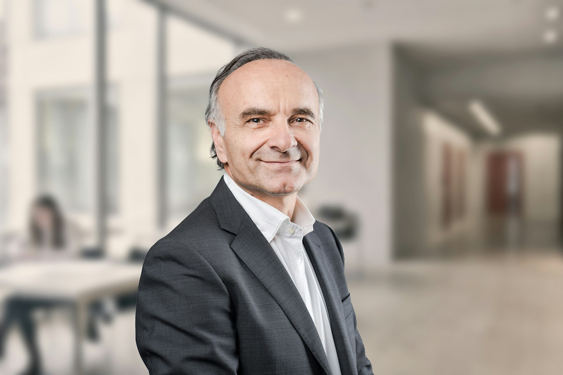 Portrait Evangelos Xevelonakis HWZ