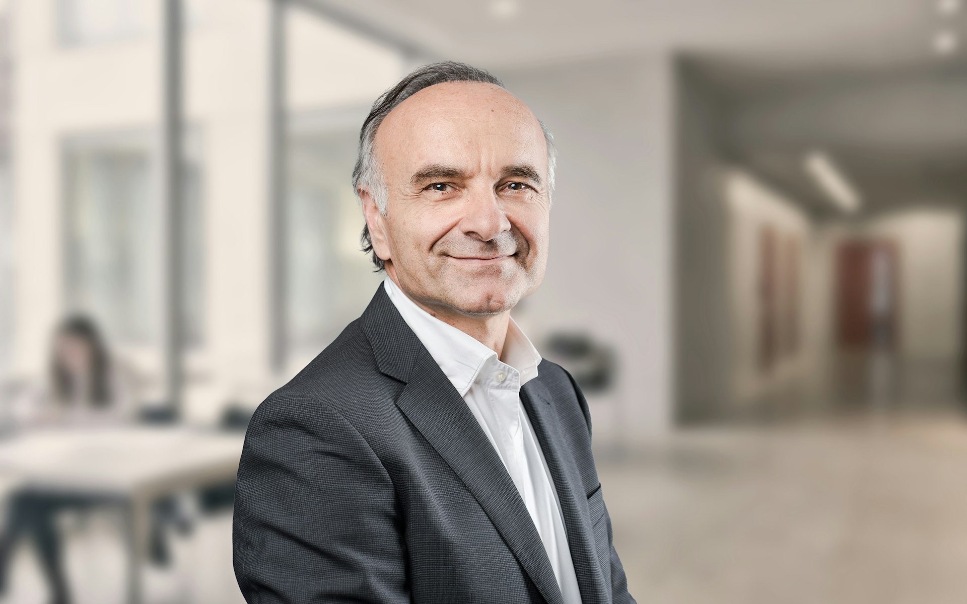 Portrait Evangelos Xevelonakis HWZ