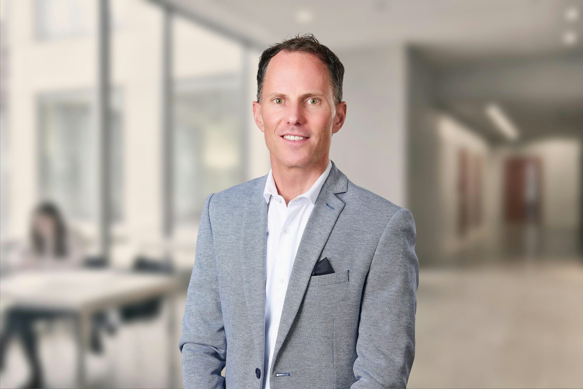 Portrait Sven Ruoss Hwz