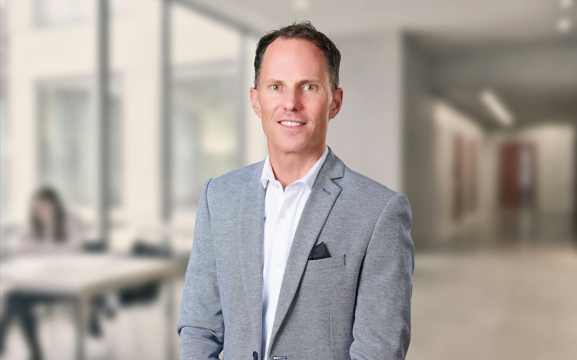 Portrait Sven Ruoss Hwz