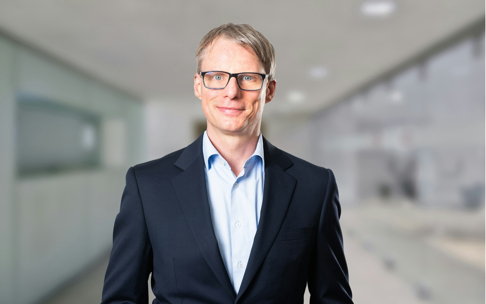 Portrait Oliver Kasper Hwz