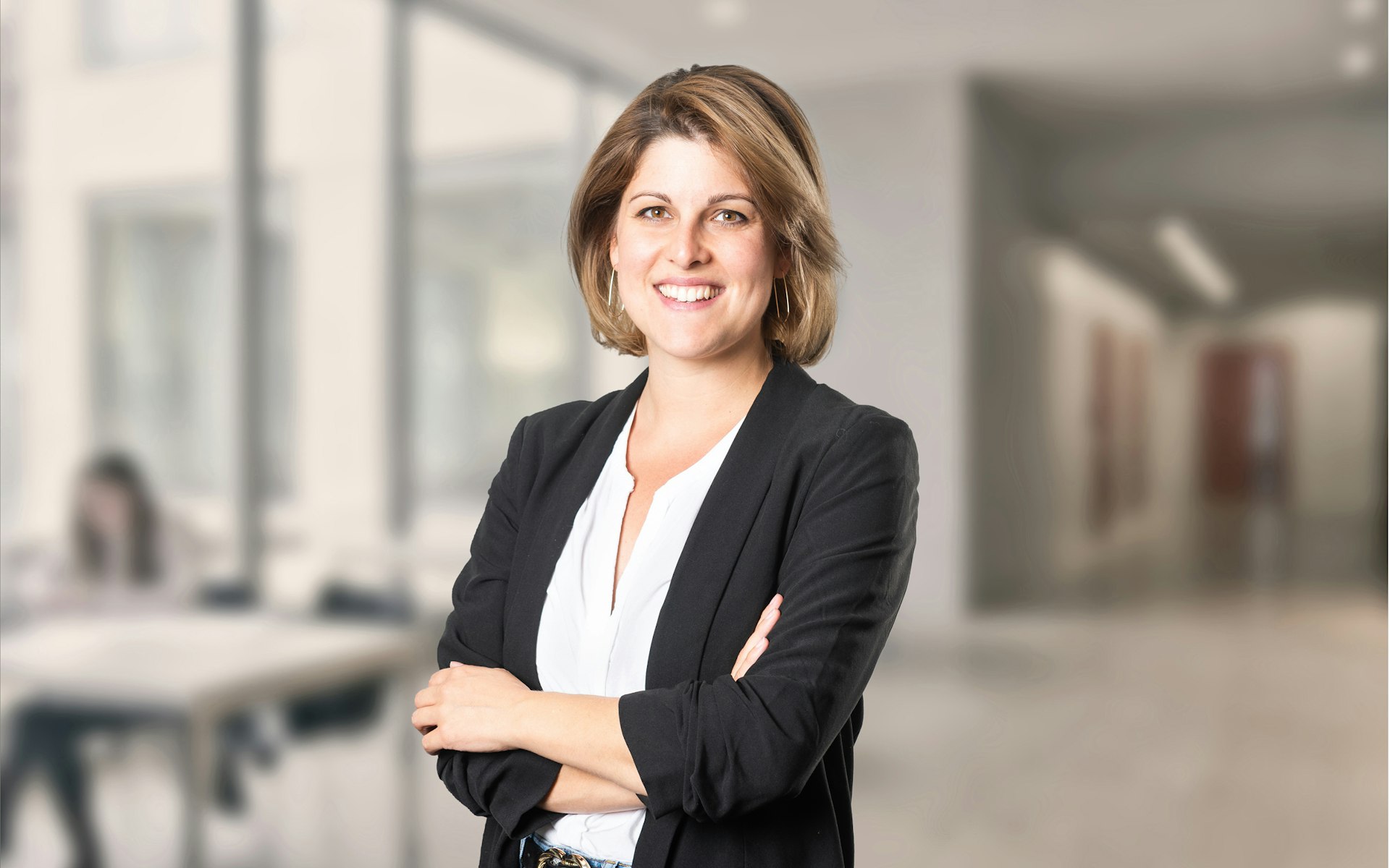 Portrait Tanja Herrmann HWZ