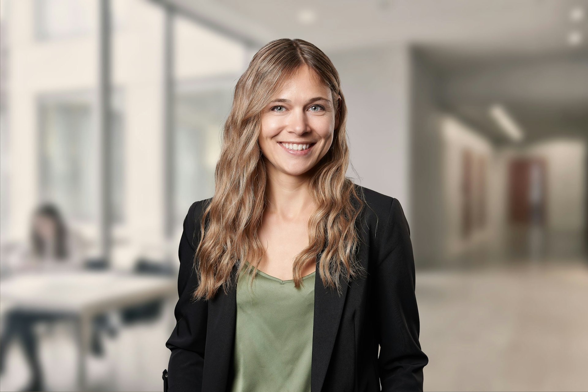 Portrait Nina Walker Hwz