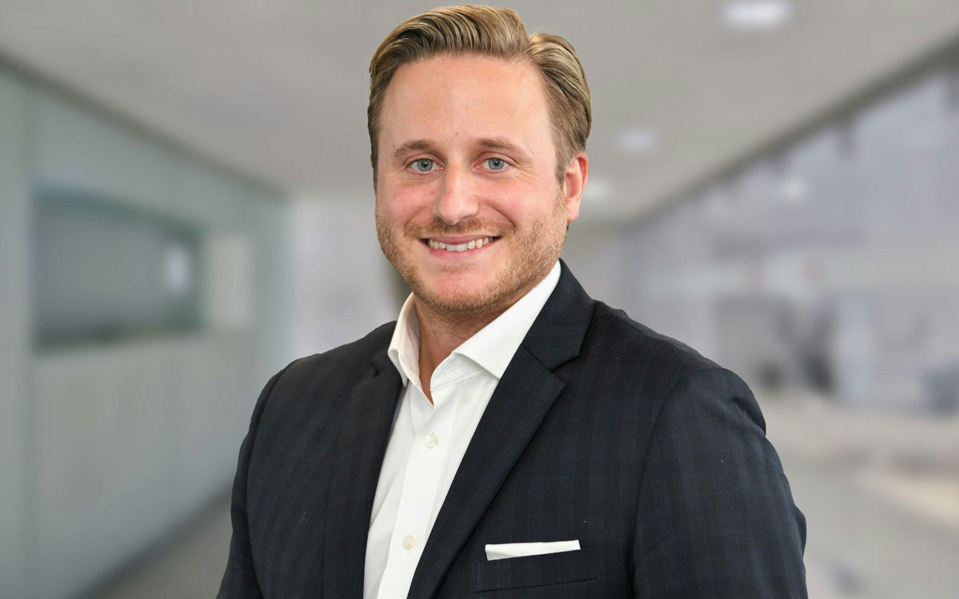 Portrait Julian Fieres Hwz