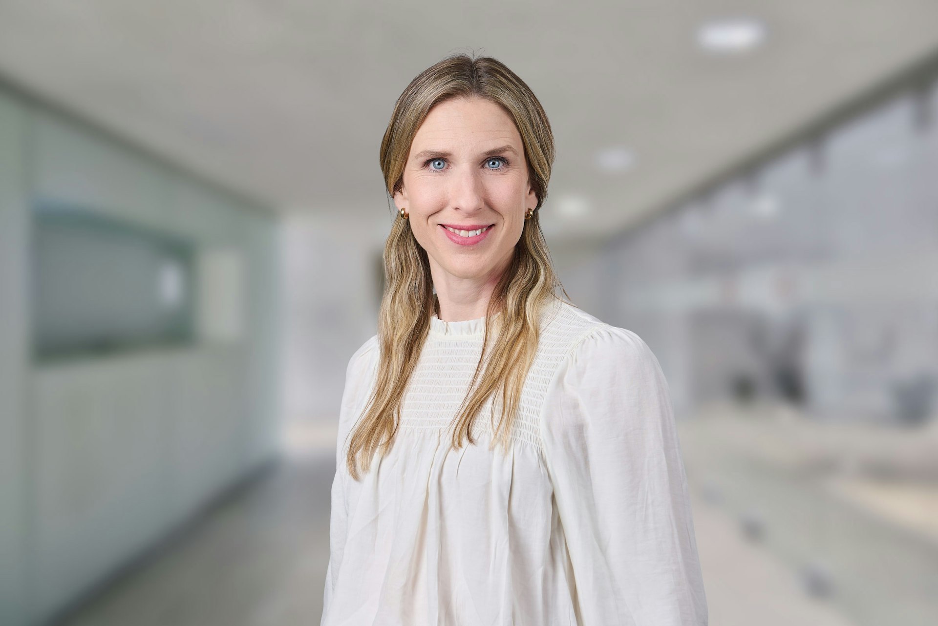 Portrait Esther Rietmann Hwz Web