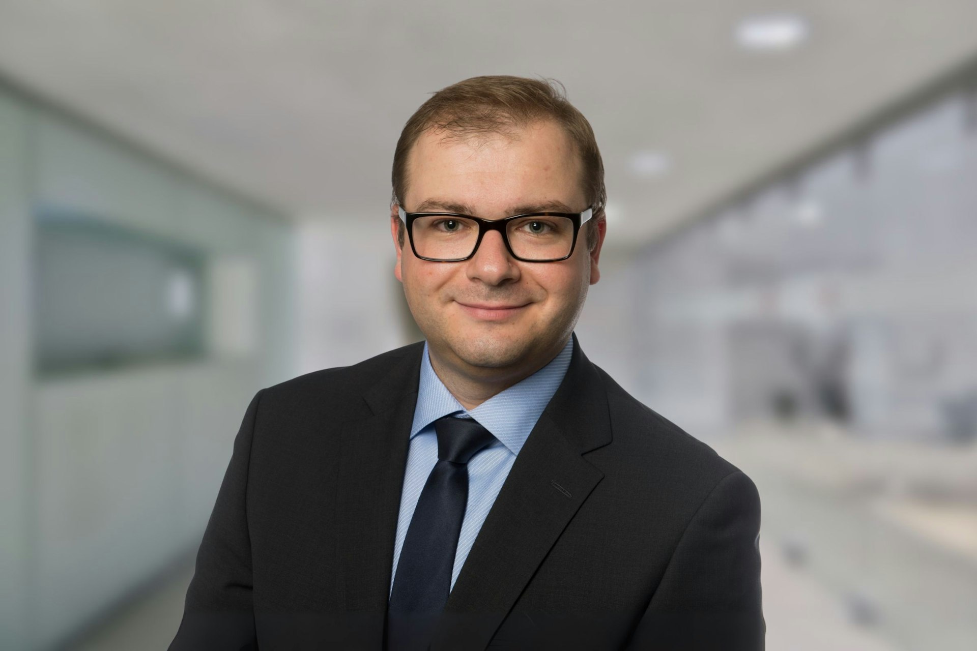 Portrait Adis Merdzanovic HWZ