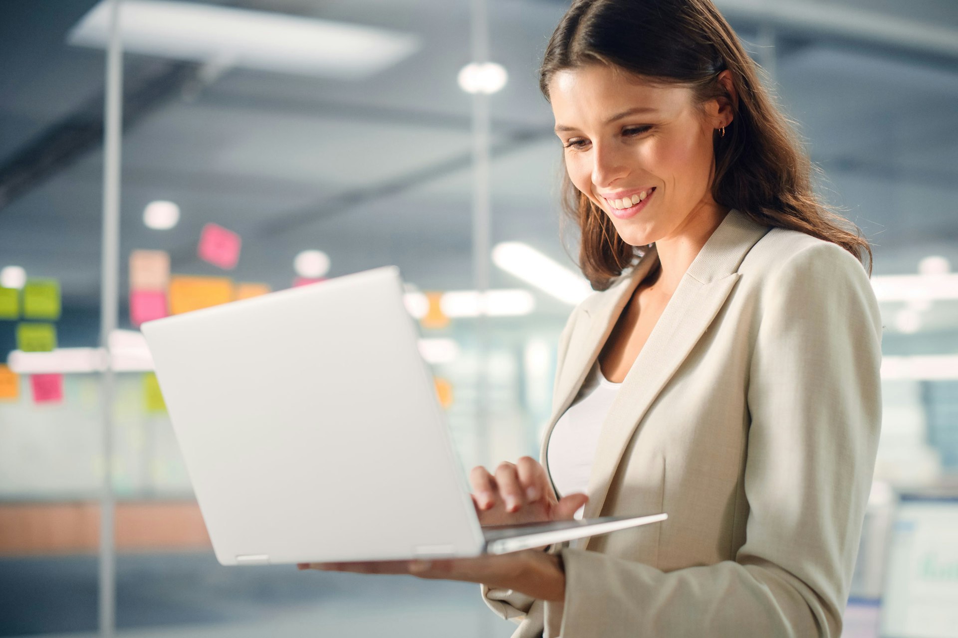 Titel Social Media Content Marketing Ki Hwz