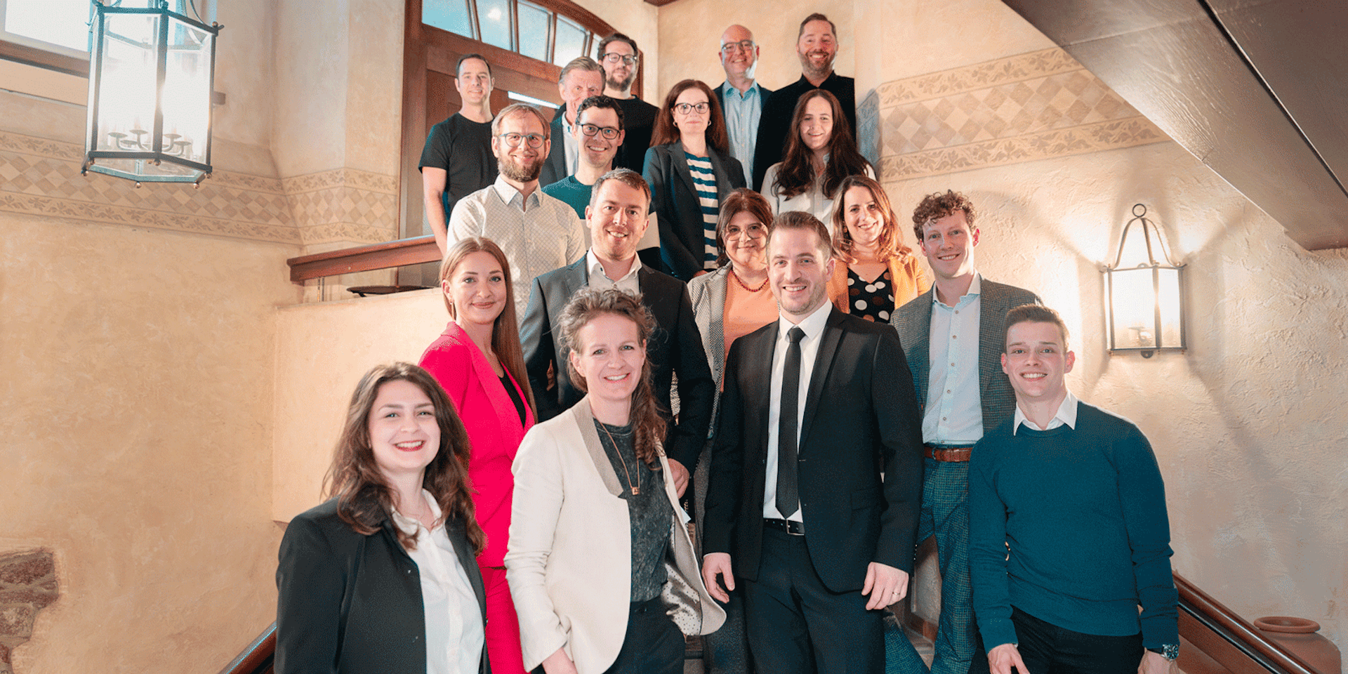 Headerbild Diplomfeier Management and Leadership