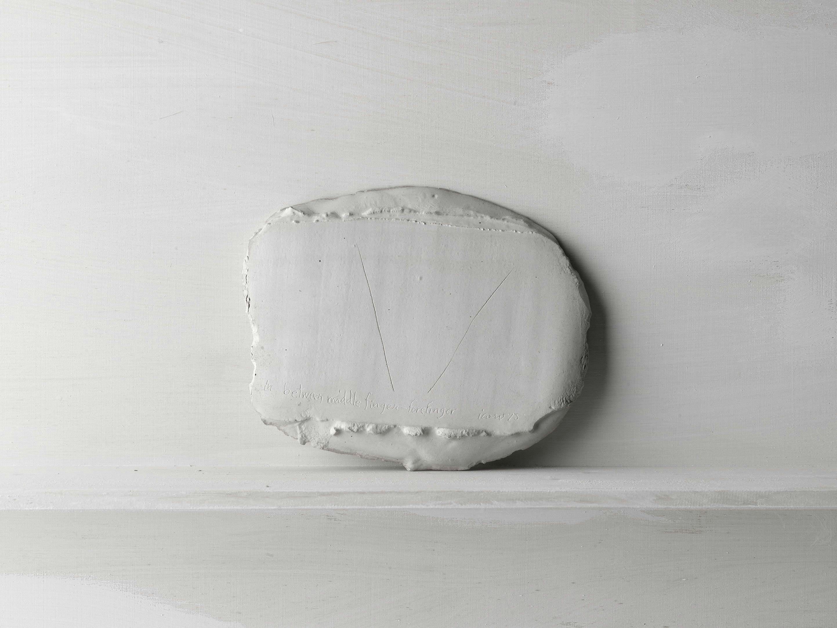 Paolo Icaro - In Between, Middle Finger Forefinger