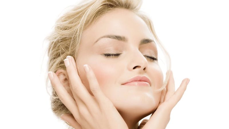 Five Tips To Reduce Swelling After Facelift Surgery | Blog