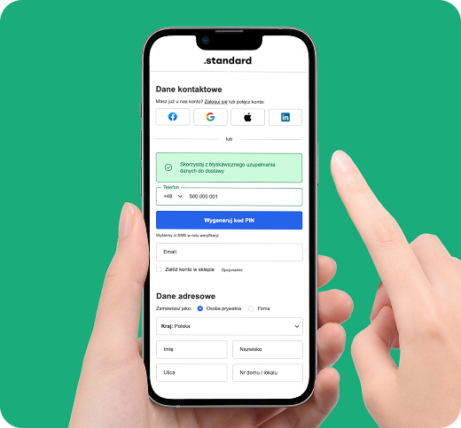 Mobilny widok checkoutu z formularzem danych kontaktowych i adresowych oraz opcją szybkiego uzupełnienia danych kodem PIN.