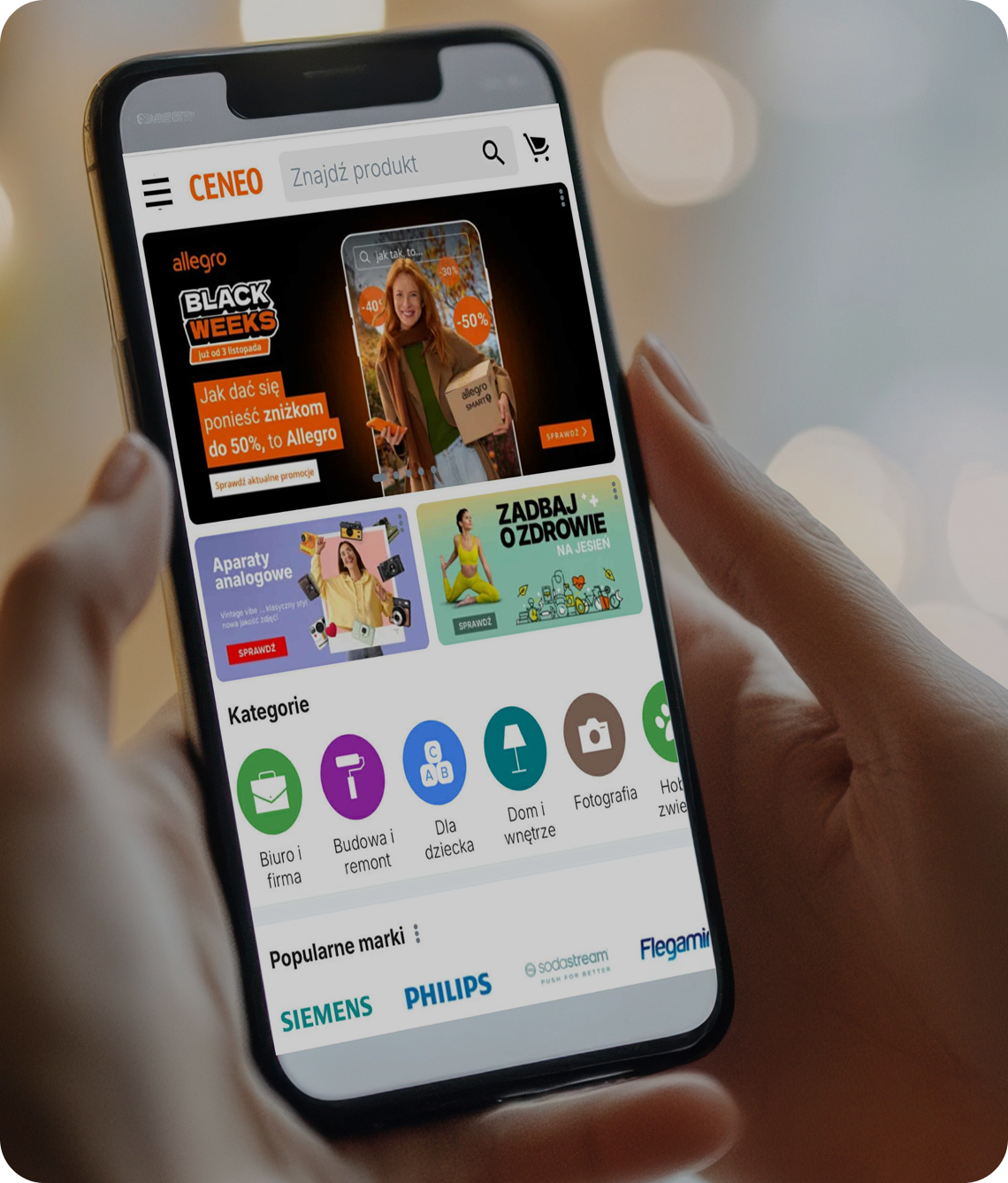 Strona Ceneo wyświetlana na ekranie smartfona