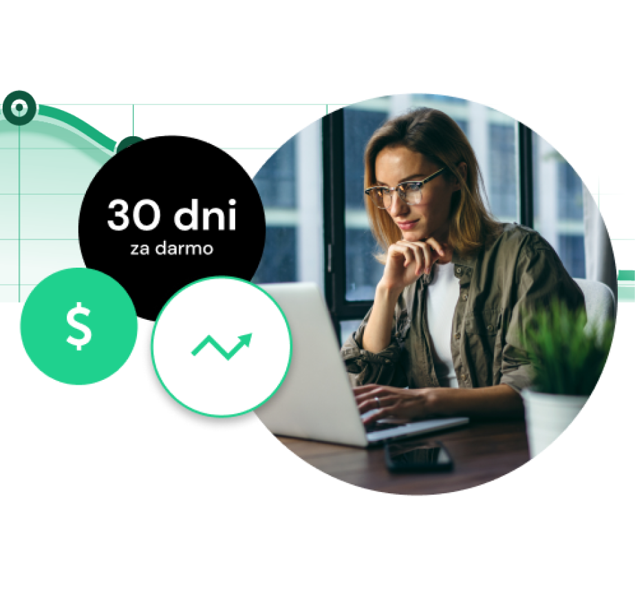 Kobieta pracująca przy laptopie – przetestuj Searching Pro w IdoSell bezpłatnie przez 30 dni i zwiększ sprzedaż dzięki inteligentnej wyszukiwarce