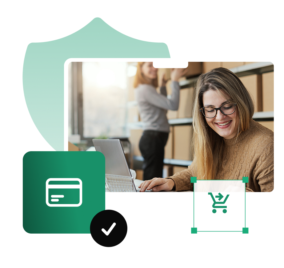 Pracownica e-commerce obsługująca zamówienia i dokumenty przy laptopie – integracja sklepu internetowego z systemem ERP