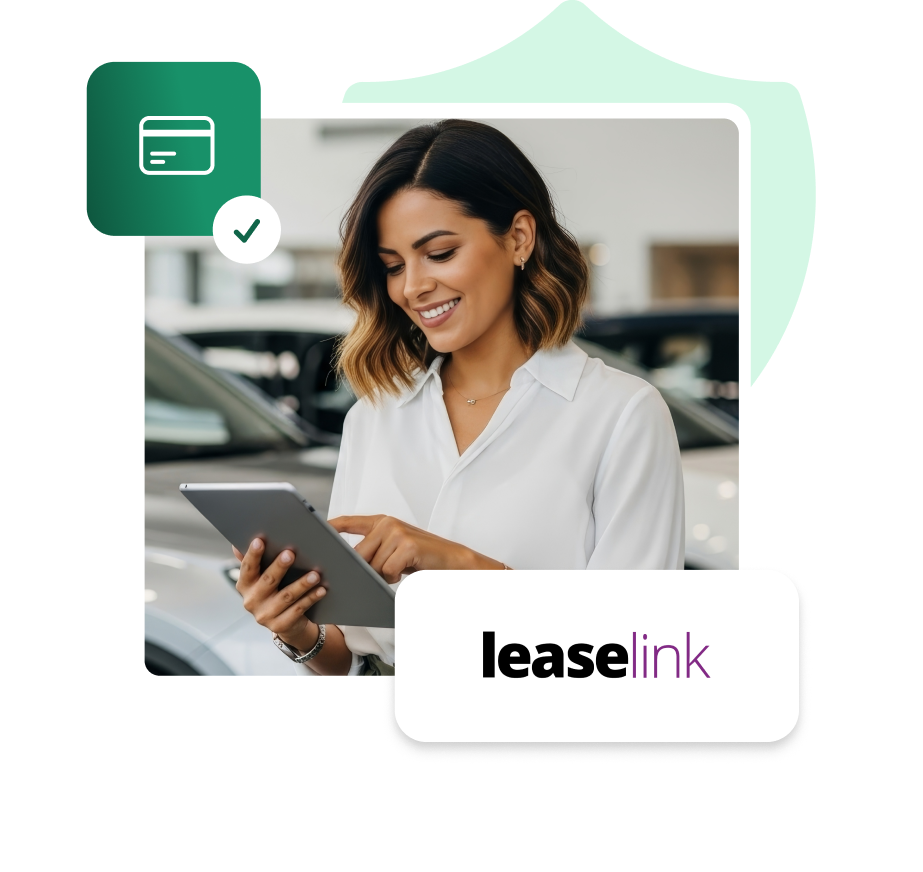 Integracja IdoSell z LeaseLink - leasing i raty dla klientów B2B w sklepie internetowym Kobieta przeglądająca tablet na tle samochodów, logo LeaseLink, ikona zatwierdzonej płatności kartą