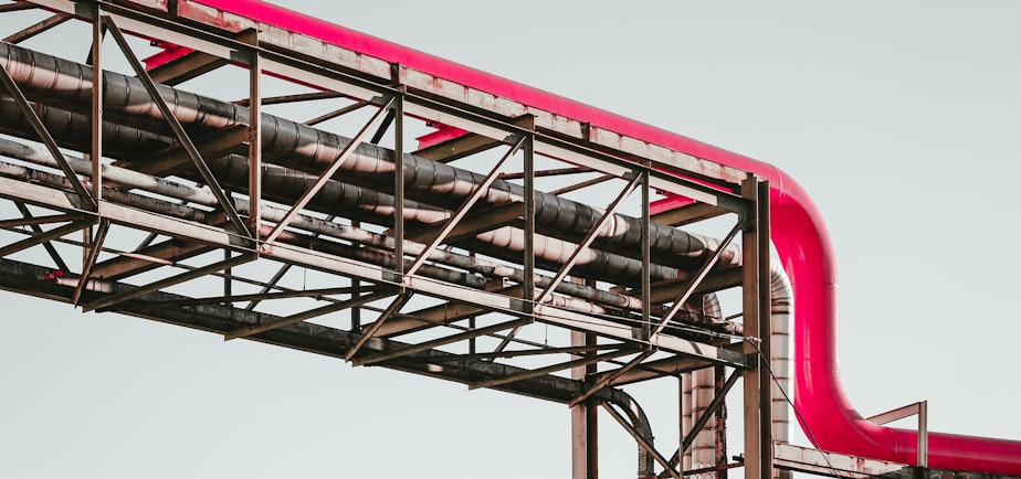 An image of pipelines at a power plant.